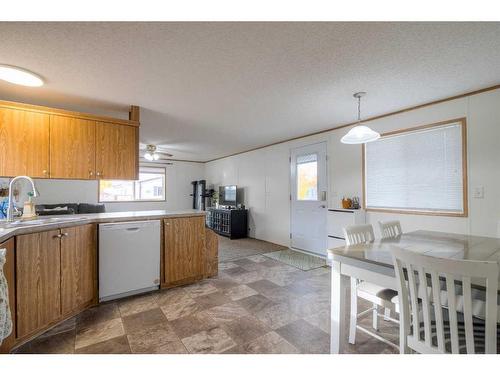 312 Station Boulevard, Coaldale, AB 