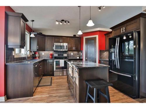 5205 44A Street, Taber, AB - Indoor Photo Showing Kitchen With Stainless Steel Kitchen With Upgraded Kitchen