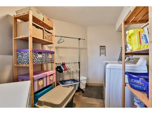 5205 44A Street, Taber, AB - Indoor Photo Showing Laundry Room