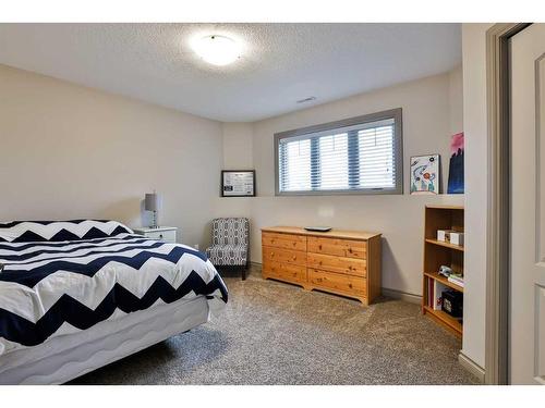 5205 44A Street, Taber, AB - Indoor Photo Showing Bedroom