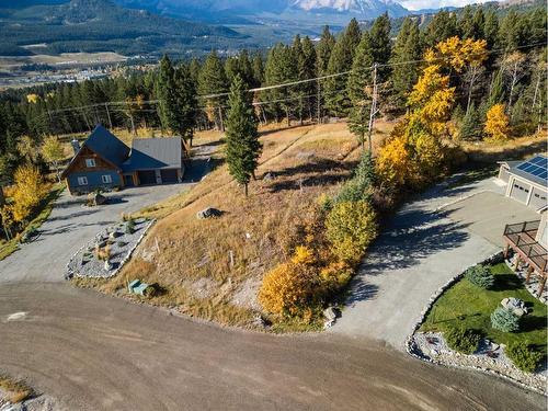 15 Kananaskis Drive, Coleman, AB 