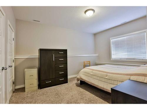 332 Stonecrest Place West, Lethbridge, AB - Indoor Photo Showing Bedroom