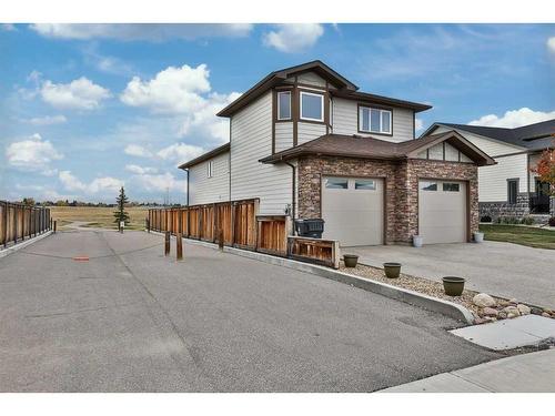 332 Stonecrest Place West, Lethbridge, AB - Outdoor