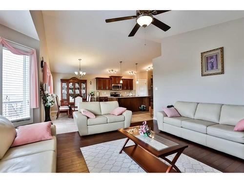 332 Stonecrest Place West, Lethbridge, AB - Indoor Photo Showing Living Room