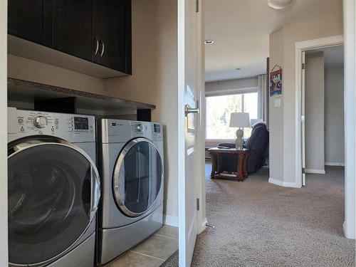 709 Twinriver Loop West, Lethbridge, AB - Indoor Photo Showing Laundry Room