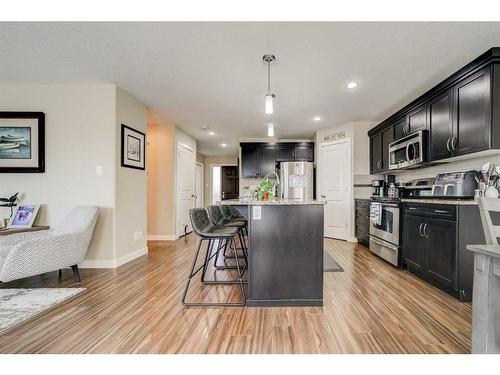 99 Mt Sundial Court West, Lethbridge, AB - Indoor Photo Showing Kitchen