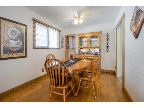 1717 15 Avenue South, Lethbridge, AB - Indoor Photo Showing Dining Room