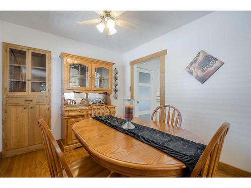 1717 15 Avenue South, Lethbridge, AB - Indoor Photo Showing Dining Room