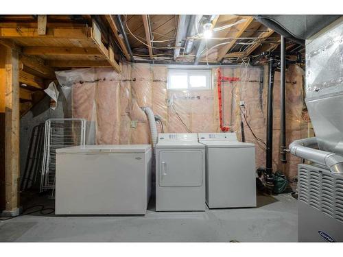 1717 15 Avenue South, Lethbridge, AB - Indoor Photo Showing Laundry Room