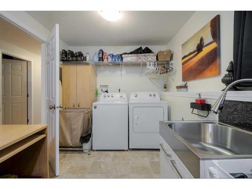 108 Mt Sundance Crescent West, Lethbridge, AB - Indoor Photo Showing Laundry Room