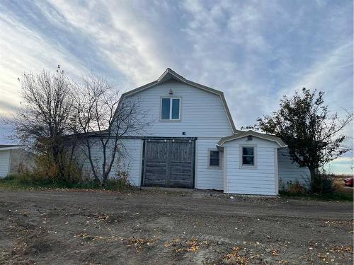 325S 100 West, Raymond, AB - Outdoor