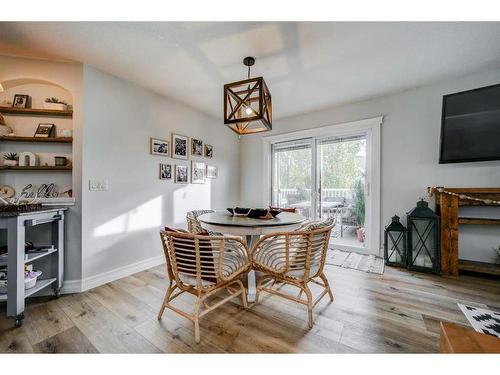 1004 24 Avenue, Coaldale, AB - Indoor Photo Showing Dining Room