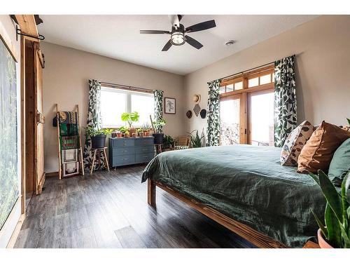 5428 Township Road 121, Rural Cypress County, AB - Indoor Photo Showing Bedroom