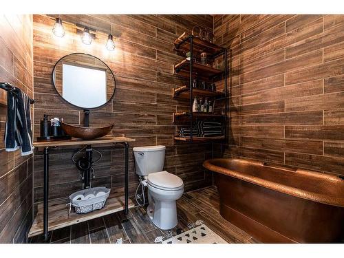 5428 Township Road 121, Rural Cypress County, AB - Indoor Photo Showing Bathroom