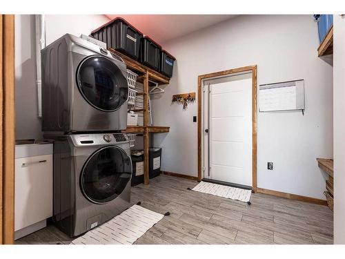 5428 Township Road 121, Rural Cypress County, AB - Indoor Photo Showing Laundry Room