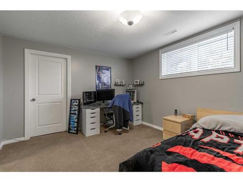 4918 40 Street, Taber, AB - Indoor