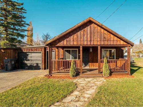 1114 John Avenue, Pincher Creek, AB - Outdoor With Deck Patio Veranda