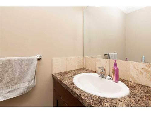 1116 13 Street South, Lethbridge, AB - Indoor Photo Showing Bathroom