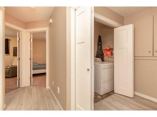 1116 13 Street South, Lethbridge, AB - Indoor Photo Showing Laundry Room