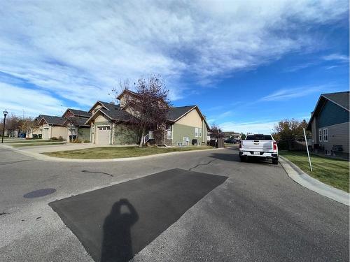 3-410 Couleecreek Boulevard South, Lethbridge, AB - Outdoor