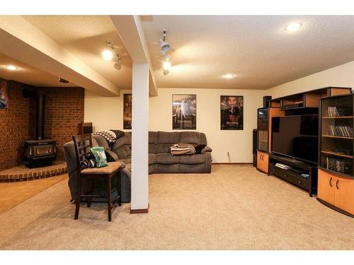 2022 23Rd Avenue North, Lethbridge, AB - Indoor With Fireplace