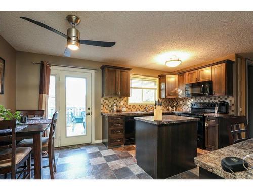 2022 23Rd Avenue North, Lethbridge, AB - Indoor Photo Showing Other Room