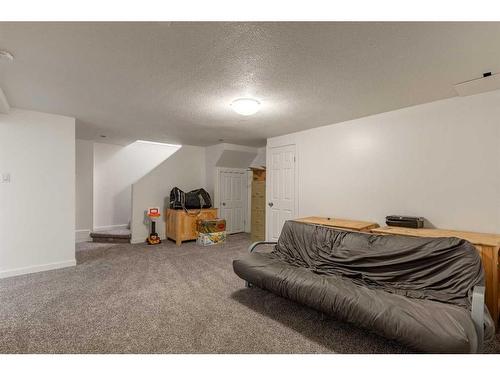 4816 51 Avenue, Taber, AB - Indoor