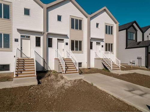 40 Blackwolf Lane North, Lethbridge, AB - Outdoor With Facade