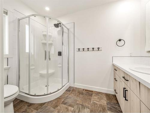 734 30 Street, Fort Macleod, AB - Indoor Photo Showing Bathroom