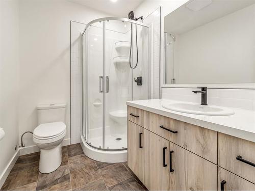 734 30 Street, Fort Macleod, AB - Indoor Photo Showing Bathroom