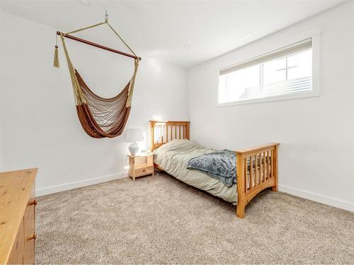 734 30 Street, Fort Macleod, AB - Indoor Photo Showing Bedroom