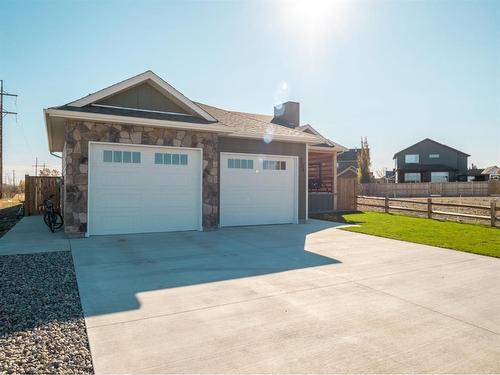 734 30 Street, Fort Macleod, AB - Outdoor