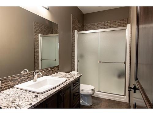 14 Countrylane Blvd, Rural Taber, M.D. Of, AB - Indoor Photo Showing Bathroom