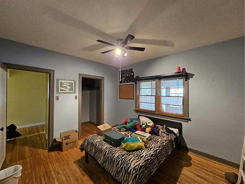 804 8 Avenue South, Lethbridge, AB - Indoor Photo Showing Bedroom