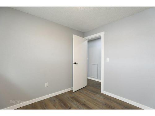 137 3Rd Street South, Picture Butte, AB - Indoor Photo Showing Other Room