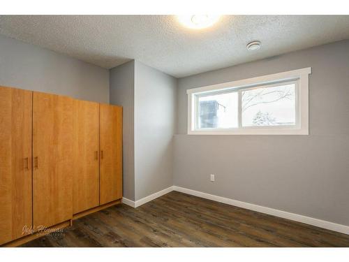 137 3Rd Street South, Picture Butte, AB - Indoor Photo Showing Other Room