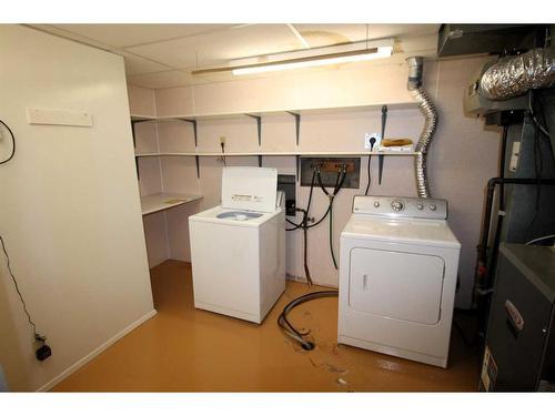 2502 22 Avenue South, Lethbridge, AB - Indoor Photo Showing Laundry Room