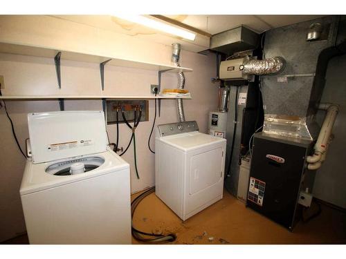 2502 22 Avenue South, Lethbridge, AB - Indoor Photo Showing Laundry Room