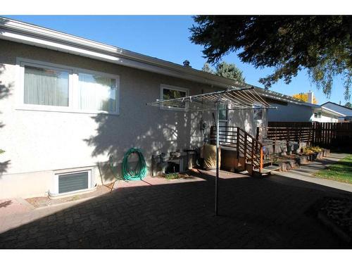 2502 22 Avenue South, Lethbridge, AB - Outdoor