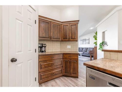 402 10A Street, Nobleford, AB - Indoor Photo Showing Kitchen