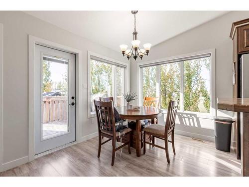 402 10A Street, Nobleford, AB - Indoor Photo Showing Dining Room