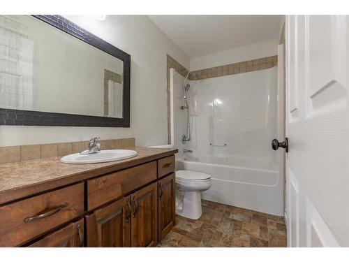 402 10A Street, Nobleford, AB - Indoor Photo Showing Bathroom