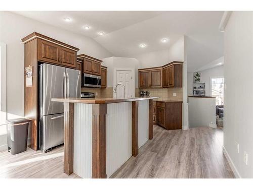 402 10A Street, Nobleford, AB - Indoor Photo Showing Kitchen