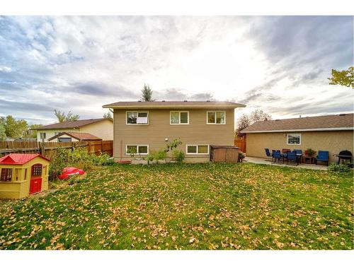 30 Purdue Court West, Lethbridge, AB - Outdoor With Exterior