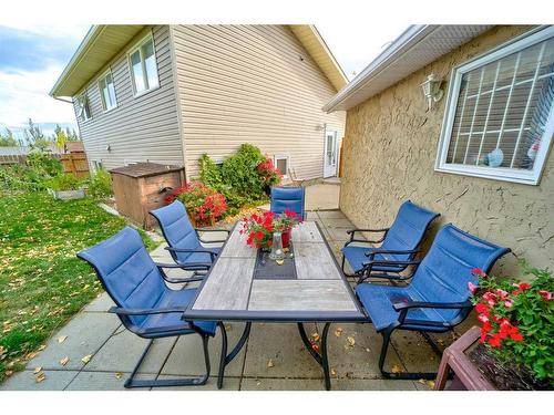 30 Purdue Court West, Lethbridge, AB - Outdoor With Deck Patio Veranda With Exterior