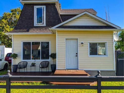 215 Dufferin Street, Granum, AB - Outdoor With Deck Patio Veranda