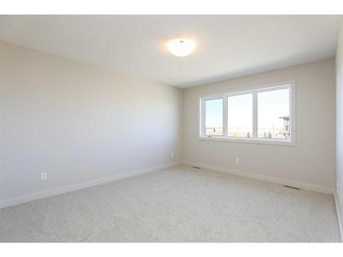 1153 Abitibi Road West, Lethbridge, AB - Indoor Photo Showing Other Room