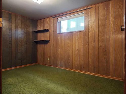 240 53 Avenue East, Claresholm, AB - Indoor Photo Showing Other Room