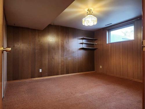 240 53 Avenue East, Claresholm, AB - Indoor Photo Showing Other Room