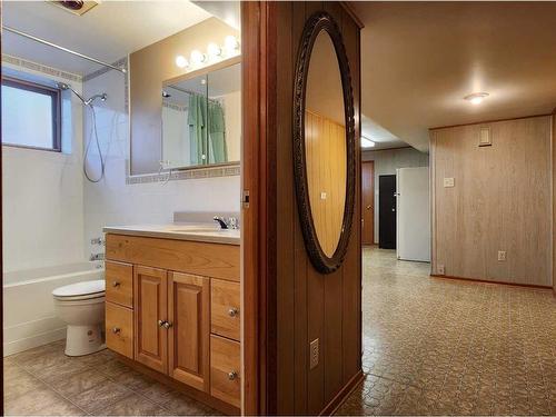 240 53 Avenue East, Claresholm, AB - Indoor Photo Showing Bathroom